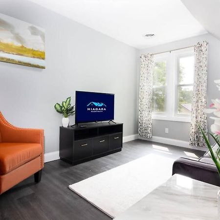Cozy Micro Apartment, Minutes From Falls Ниагарски водопад Екстериор снимка